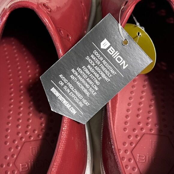 Biion Wonder Woman Limited Edition Shoes - Picture 2 of 5